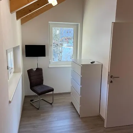 Haus Seltschach ארנולדשטיין